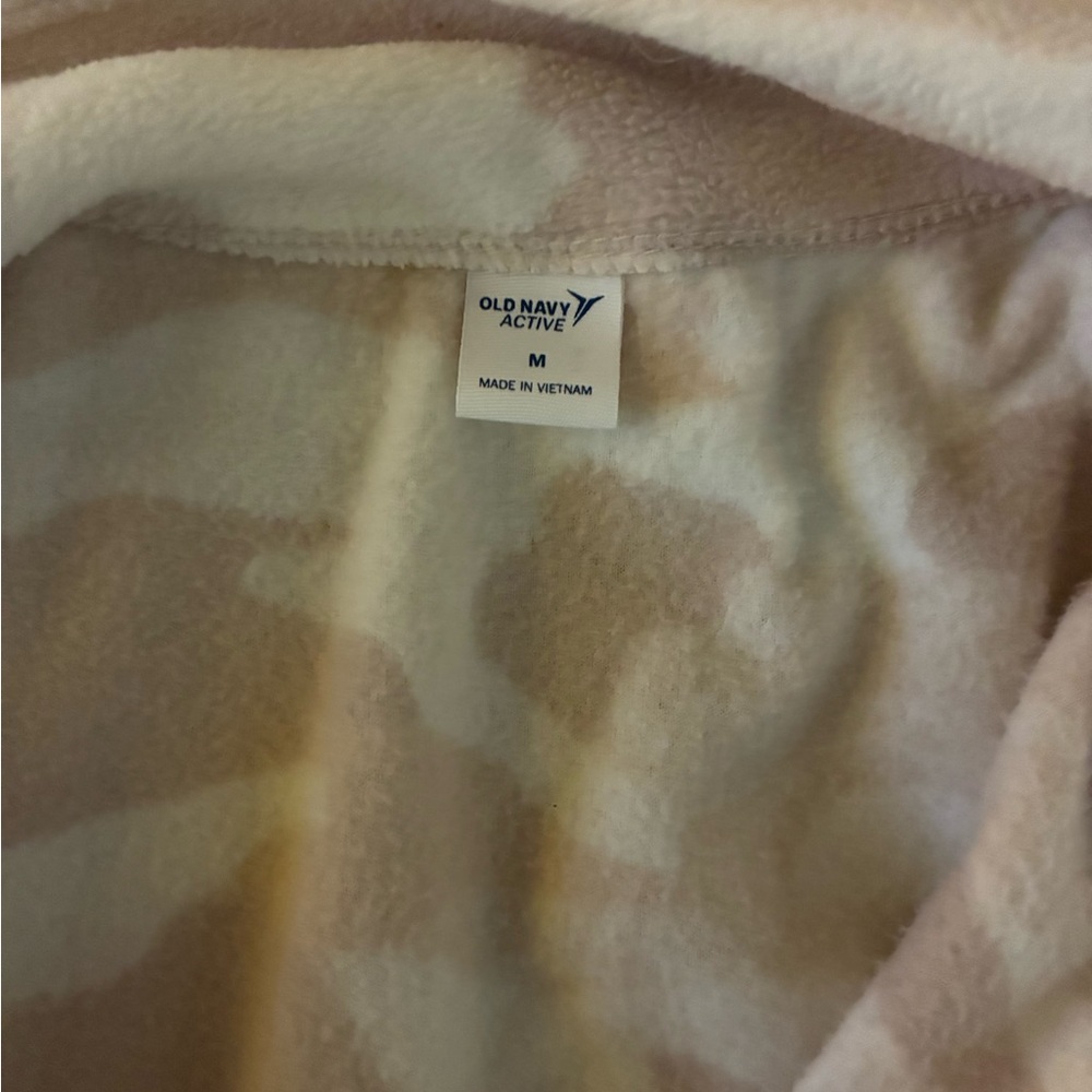 Old Navy Active Beige Camouflage Fleece - Picture 3 of 3